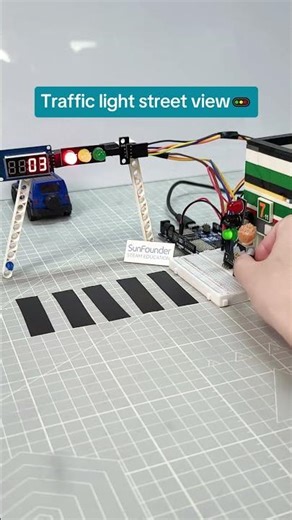 Arduino Traffic Light System with Countdown Display! #arduino #arduinoproject