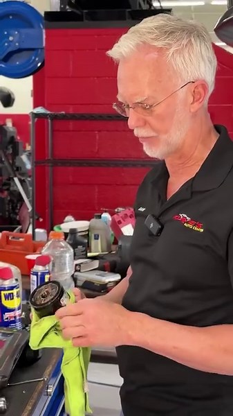 1.5M views · 11K reactions | Oil and filter change intervals. Be careful with what your sold and told #autoshop #oilchange #carrepair | Dave's Auto Center | Facebook