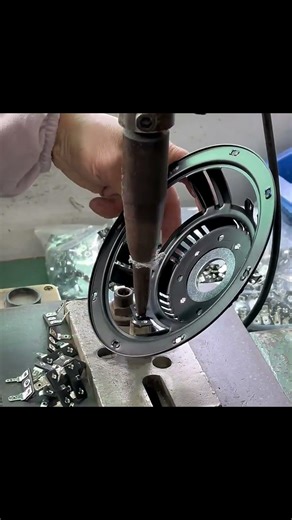 Installing Speaker Terminal