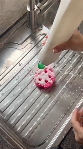 Favourite sounds of cleaning 🧼 ✨ #asmr #asmrsounds #clean #cleaning #cleaningmotivation #satisfying #satisfyingcleaning #fyp #foryou #foryoupageシ #explore #discover | Home and Tidy