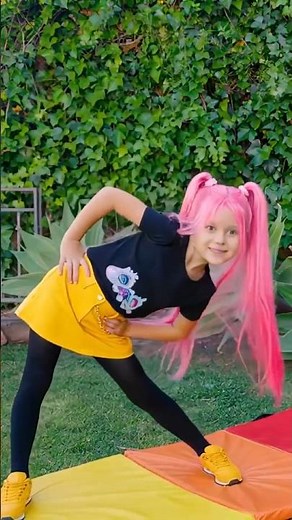 How do superheroes train? The K-pop demon hunters are dancing! ⭐️