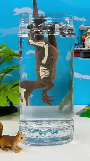 Jurassic World Dinosaur Toy Reveal and Unboxing