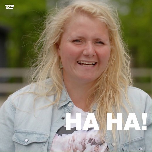 Kan vi blive enige om, at Stines grin smitter ret meget? 😍😍 | Landmand søger kærlighed