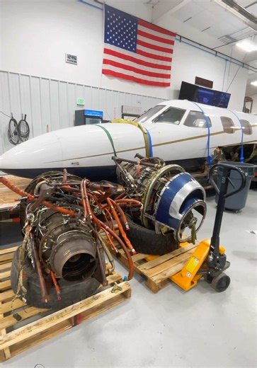 Disassembling the Swearingen SA-226T Merlin III Aircraft