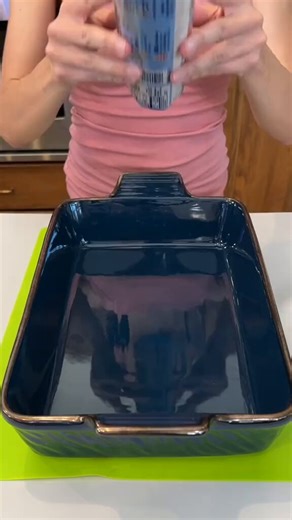 Delicious and easy cake is so good!