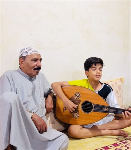 MOHAMAD RAZAGHI🎶 on Instagram‎: "#محمدمنصوروزیری #قشم_موزیک_قشم_تی_وی #قشم_موزیک_قشم_تی_وی #محمدمنصوروزیری #محمدمنصوروزيري ❤️❤️❤️از دست دلبر❤️❤️❤️"‎