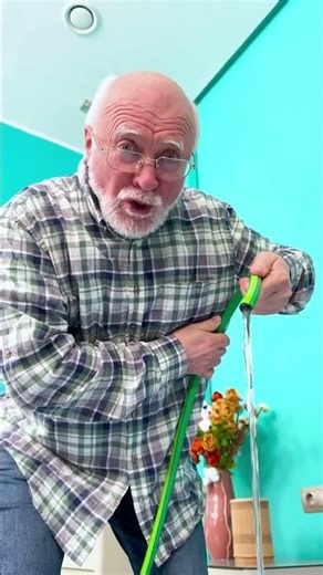 Who Sleeps… in a Swimming Pool?! 😂💦 #viral #shorts