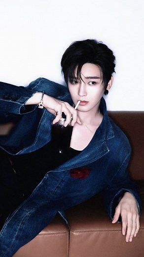 HOU MING HAO | NEO | 侯明昊 on Instagram: "10/12 | Hou Minghao's douyin co-creation video for LITC promotion  His side profile is so authoritative 朗 We can only depend on Youku for douyin promotion between leads while the studio is sleeping during this crucial moment! . . . . . . . . #HouMinghao #loveintheclouds #cdrama #fyp #foryou #Neohou #侯明昊 #loveambition #netflixandchill #trending #chineseactor #ost #fangsoffortune #explorepage #cdramamemes #viralreels #Jibozai"