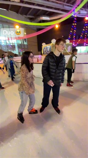 Duo Performance at Chartres Ice Rink