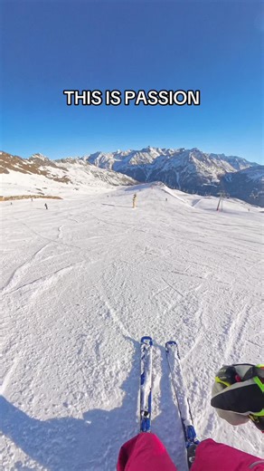 HAPPINESS🤩#insta360 #ski #videoviral #slalomskiing #winter @insta360 official @SCOTT Sports @Sölden in Tirol @DieBerge Sölden @Salomon