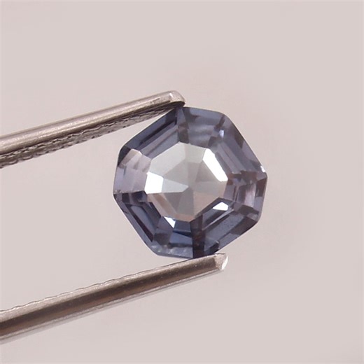 Lab Grown Ascher Cut Alexandrite Gemstone – 7mm. 2.20cts. Color Change Forest Greenish to Silver Grey Gemstone. - Etsy