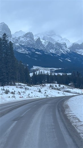 Three Sisters Parkway Canmore, Alberta🇨🇦 #highway #roadtrip #ScenicViews #threesistersparkway #mountainview | Love Michelle