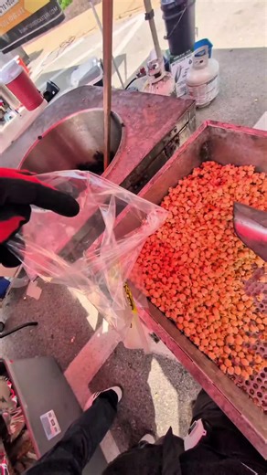 my favorite line 😂 #kettlecorn #popcornnate #lincolnlandkettlecorn