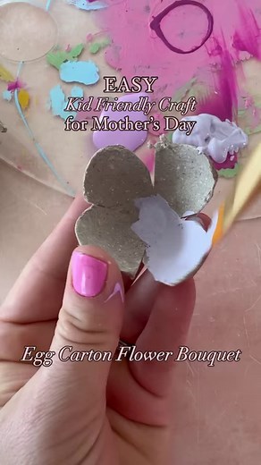 Easy to make Egg Carton Flower Bouquet!On today’s episode of Coffee & Crafting we made a flower bouquet out of egg cartons! Still one of my favorite crafts I made with my children. #springcrafts #kidfriendly #kidcrafts #flowers #flowercrafts | Country Peony