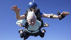 Chicago woman, 104, skydives from plane, aiming for record as the world's oldest skydiver