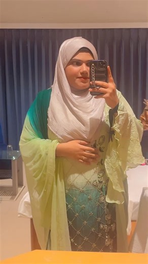 Afreen on Instagram: "Clearing draft. #instadaily #instamood #tiktok #influencer #instagram #instalove #instalove #desivibes"