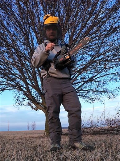 reliably to start on the first pull and the power to chew through anything. this Neotech saw is my choice my trimming any trees. #neotech #outdoortools #powertools #chainsaw #woodcutting