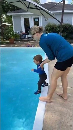 This Pool Turns Into a Floor in a Seconds