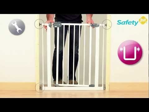 Montage d'une barrière de sécurité bébé par SAFETY FIRST
