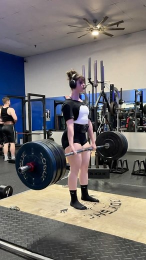 Maya on Instagram: "Dynamic stretching and active warmups have helped me physically and mentally prepare for my lifts SO much! So here’s some of my favorites, I hope they help you as well! Gymshark code MAYA for 10% off🤍 . . . . . . . . #gym #gymmotivation #gymtips #workouttips #fitnesstips #fitnessmotivation #fitness #workout #motivation #gymgirl #gymaddict #gymjunkie #gymworkout #gymflow #gymlife #gymlifestyle #fitnesslifestyle #fitnesslifestyle #fitnessaddict #fitnessgirl #fitnessfreak #fitn