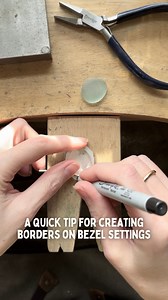 One of my favourite bezel-setting tips! ⚒️ I’ve shared this once before, but it was quite a while ago and since I’m currently sitting at my bench filming stuff anyway, I thought I’d share it again. The quickest method I’ve found to get an even border around a bezel setting is to take a piece of scrap wire and simply hold it in place between the bezel wall and a pen as you draw around the whole thing. A super-fine marker is always best for getting a clear line, but it doesn’t have to be a scrap o