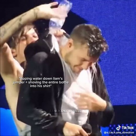 The Mystery of Harry Styles Falling On Stage Revealed