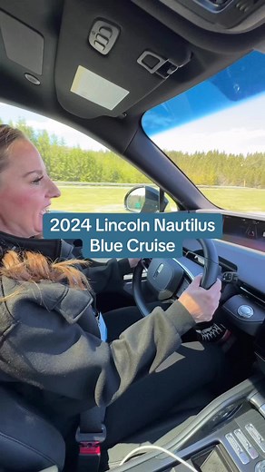 Experience Hands-Free Driving with Lincoln Blue Cruise in the New Nautilus 2024