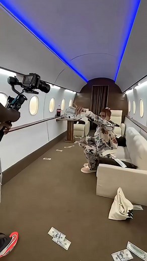 Private Jet Photo Studio Business This is one of the smartest business ideas you’ve probably never seen before. One man built a mini photo studio designed to look exactly like a private jet. Bloggers, models, and artists book it months in advance just to flex on social media—creating nonstop demand and daily bookings. Because the concept looks luxurious but costs very little to build, it works perfectly as a small business or side hustle. With a strong marketing strategy, this turns into a high-