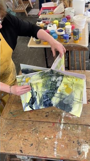 Anita Reynolds teaches the "magic fold" technique for artists. #arttutorial #artcourse
