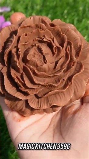 Rose 🌹 chocolate 🍫 recipe 🤤 yummy 😋#trindinge #chocolate #youtubeshorts #viralicerecipe