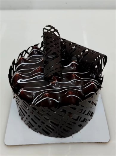 Creative Chocolate Mini Cake Decorating Ideas