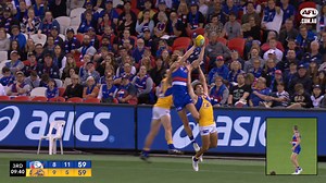 A Tomahawk one handed clunk, Switta back in the flight, or a launching Naughton? Here are your Four'N Twenty Mark of the Year nominees! To vote, head to google and search 'afl': https://goo.gle/AFLVote or https://markoftheyear.afl | AFL