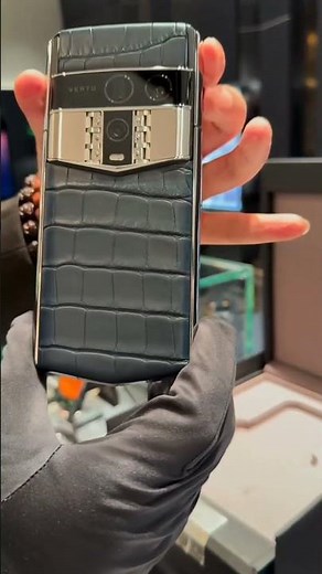 Latest VERTU Agent Q Phone https://vertu.com/ge2b #vertu #vertulife #life #fashion #agentq