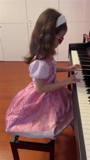 Secret Student #48 It's a Small World, Disney (SECRET STUDENT CONTEST 2023)