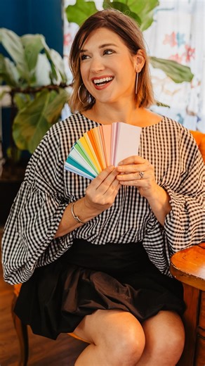 Laundry Dae | Curated Fashion by Personal Stylists on Instagram: "You’re not bad at picking outfits… you just haven’t met your colors yet ✨ When you wear the shades that truly love you back, everything changes—your skin glows, your confidence skyrockets, and getting dressed gets so much easier. That’s exactly what a personalized color analysis does. ✨ Book your color analysis today and save $100 ✨ Stop guessing. Start glowing. ✨ Build a wardrobe that works with you, not against you. Your most co