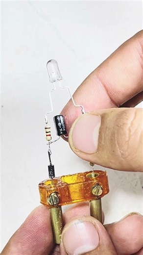 How To flash 5mm LED on 220v AC #circuit #scienceexperiment #diyelectronics