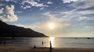 「インド洋の真珠」と呼ばれるセーシェルの夕陽＆世界一のビーチ「アンスラジオ」などセーシェルの魅力を現地で確かめてきた【インターリンク ドメイン島巡り 第22回「.sc」】