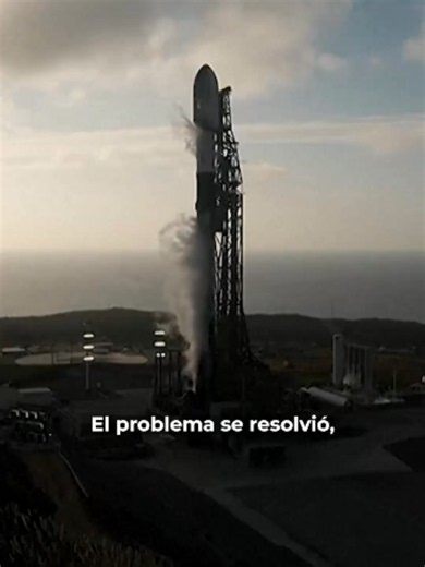 SpaceX lanzó un cohete Falcon 9 desde la Base de la Fuerza Espacial Vandenberg, en California; transportó una carga clasificada en la misión de seguridad nacional para la Fuerza Espacial de Estados Unidos. #Latinus #InformaciónParaTi