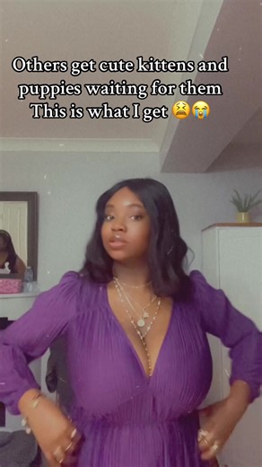 I was so scared when it started following me, I had to run back into my apartment building and it just sat there watching me 😭.. #scotland #fox