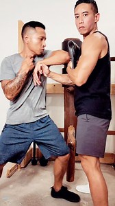 29K views · 1.6K reactions | Forward elbow thrust pros and cons Pros: - Short range effectiveness - Catch opponents off guard - Effective for defense and creating distance Cons: - Limited reach - Precision required - Susceptible to counter attacks | Wing Chun Club | Facebook