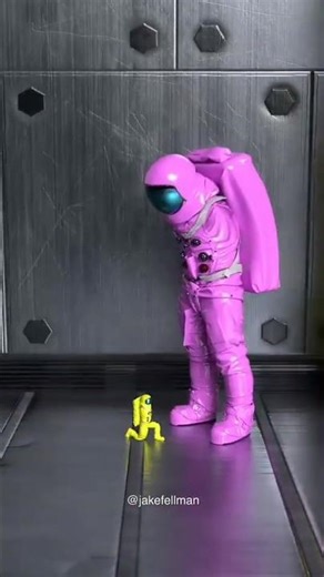 AMONG US IN HD SHRINK LOOP #loopvideo