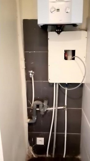 01 Pose d'un robinet et une machine à laver par un plombier chauffagiste Bruxelles pour pas cher