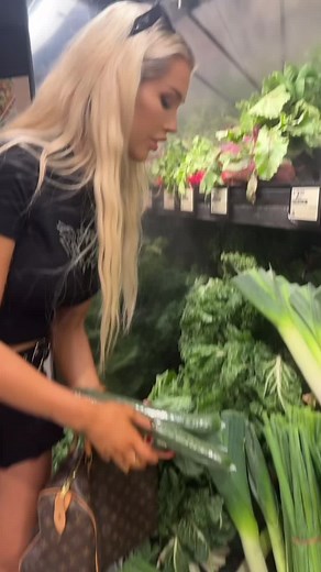 Alex Moore (@alexpaigemoorex)’s videos with original sound - Alex Moore