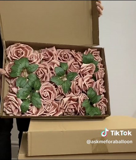 DIY Floral Hoop with Balloons Tutorial