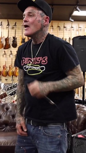 Shifty Shellshock sings