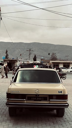 Exploring the Mercedes 123: A Classic Car Journey