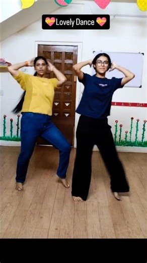 #Lambi Lambi chhori💃💃song #easysteps #lovelydance #girlfriend #trendingviralshots 🤟💝🤗