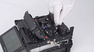 TFN Fiber Fusion Splicer SM&MM Automatic Optical Fiber Fusion Splicer FTTH Welding Splicing Machine 4.3’’ Touch Screen Fastest 6s Splicing 15s Heating 5200mAh Battery Fiber Splicer Machine