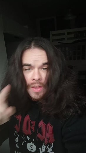 Vidéos de Dwarf_doll (@dwarf_doll) avec son original - Dwarf_doll