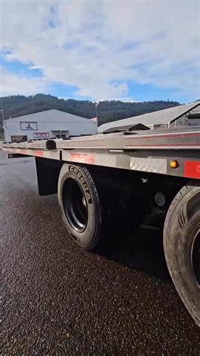 Congratulations & Thank you TBI LLC on your new Diamond C Trailers Loaded Custom Options 👇🏼👇🏼 💪🏼 Hydraulic Dovetail 💪🏼 Engineered Beam 💪🏼Air Ride Suspension 💪🏼 Electric/Hyd Disc Brakes 💪🏼 Lift Axle Our Specialty is designing that custom trailer to make working a little easier- Who Wouldn’t Want This Trailer 😎 B&V Enterprises Roseburg, Or 541-440-9942 www.yourtrailer.com #gooseneck #worktrailer #DiaCTrailers #CustomOrder #hotshottrailer | B&V Enterprises Inc - Trailer Sales & Servi